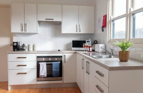 Tootgarook Casa | Pet friendly beach home #1 - 250m flat walk to beach & Capel Sound boat launch