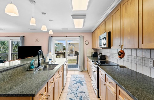 Port St. Joe Casa | Pet Friendly Beach House - One Palm