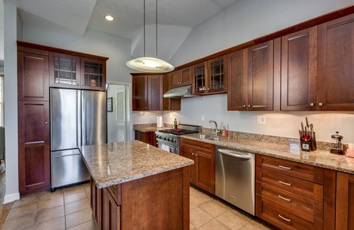 Wicker Park Casa | PET FRIENDLY! Beautiful Bucktown Home Offers Room for All by RedAwning