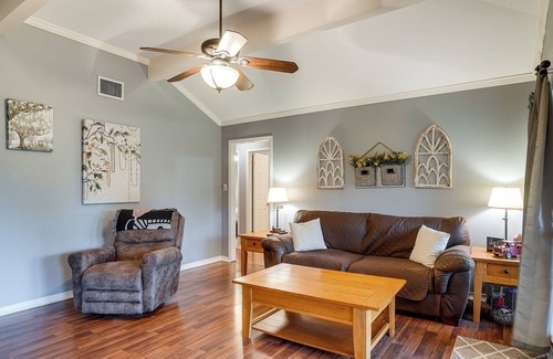 Bossier City Casa | Pet-Friendly Bossier City Home Rental: Fenced Yard