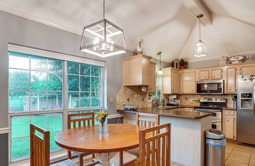 Bossier City Casa | Pet-Friendly Bossier City Home Rental: Fenced Yard