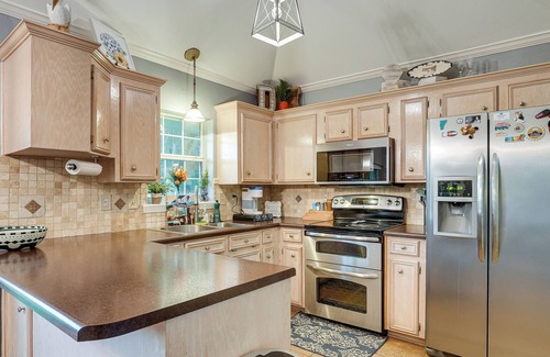 Bossier City Casa | Pet-Friendly Bossier City Home Rental: Fenced Yard