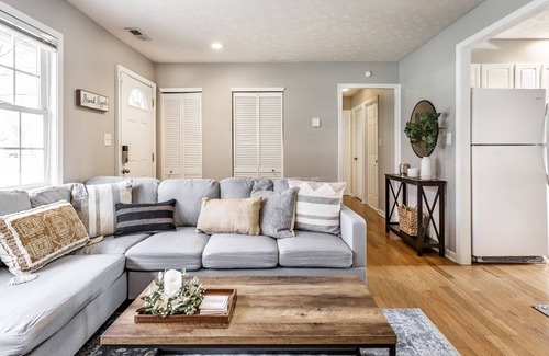 Indianapolis Casa | Pet-friendly Broad Ripple cottage on quiet street.