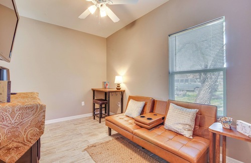 Brownsville Apartamento | Pet-friendly Brownsville Apartment w/ Yard!