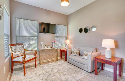 Brownsville Apartamento | Pet-Friendly Brownsville Apartment with Yard!