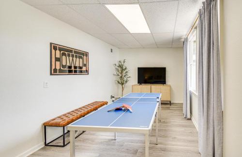 Buxton Casa | Pet-Friendly Buxton Home with Balcony, 2 Mi to Beach