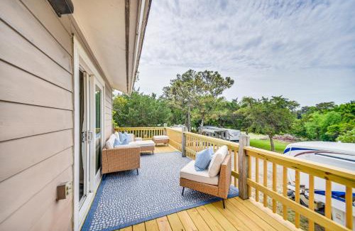 Buxton Casa | Pet-Friendly Buxton Home with Balcony, 2 Mi to Beach