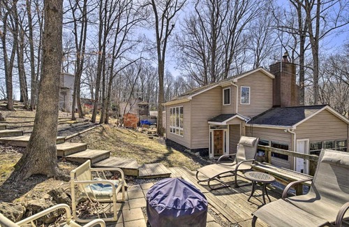 Ingles Casa | Pet-Friendly Cabin with Dock on Claytor Lake!
