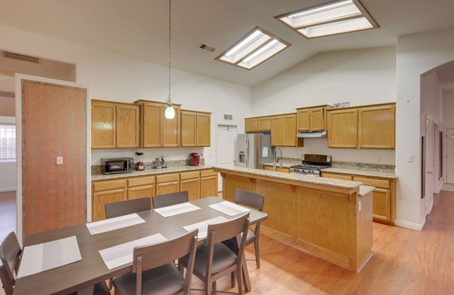Greenacres Casa | Pet-Friendly California Retreat w/ Fenced-In Yard!