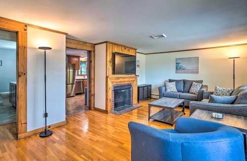 Dennis Port Casa | Pet-Friendly Cape Cod Getaway < 1 Mi to Beach