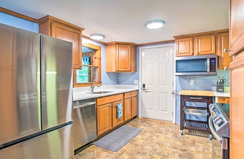 Dennis Port Casa | Pet-Friendly Cape Cod Getaway < 1 Mi to Beach