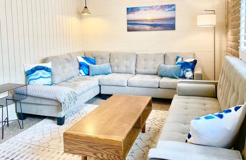 Capitola Casa | Pet Friendly Capitola Village Fixer-Upper