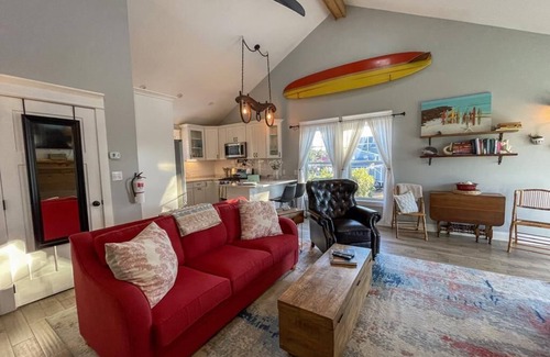 Cape May Casa | Pet Friendly Carriage House Walkable to Beach
