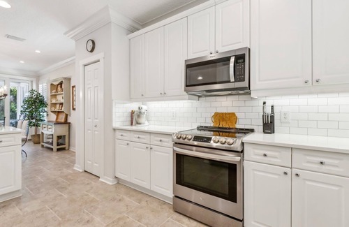 Fernandina Beach Casa | Muy bien decorado con encanto Nantucket Style Home- pasos de la playa