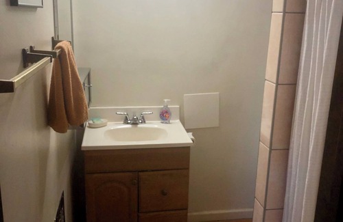 Yuma Townsite Casa | Pet-Friendly, Charming bungalow with WiFi and AC in sunny Yuma