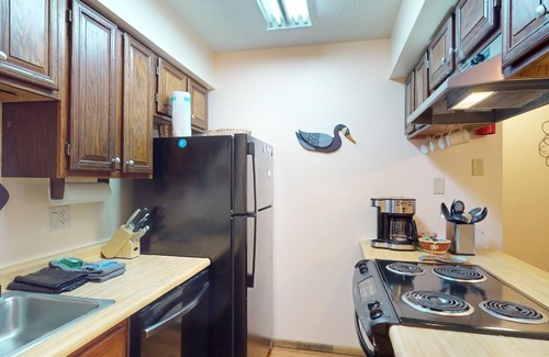 Angel Fire Condominio | Pet Friendly | Close to Lifts | Fireplace | Charming | Angel Fire Chalet 52