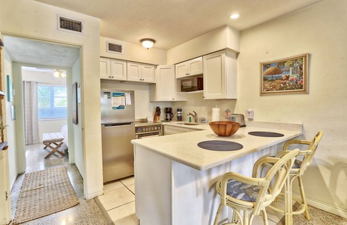 Gulfport Condominio | Pet Friendly~ Close to Art Galleries and Beaches