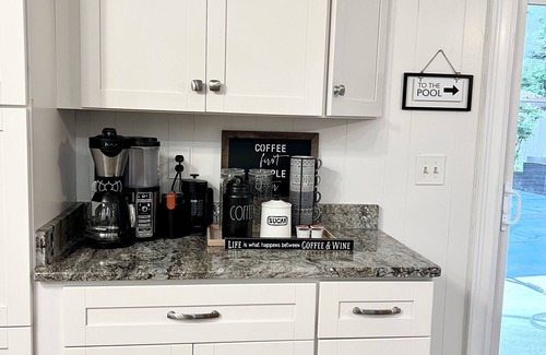 Northwest Casa | Pet friendly coastal farmhouse in Virginia Beach