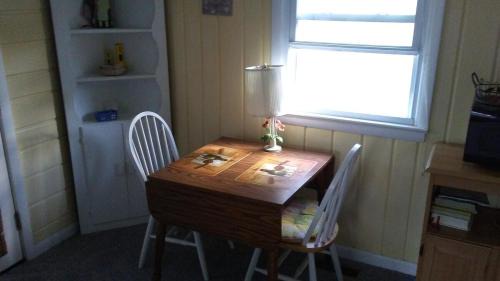 Rehoboth Beach Casa | Pet Friendly Cottage walk to beach!
