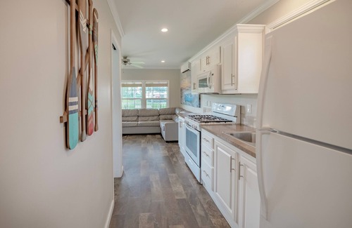 Coinjock Cabaña | Pet-Friendly Cottage in Amenity-Filled Currituck Sound Campground (J04)