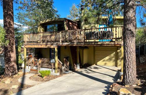 Big Bear Lake Casa | Pet-Friendly Cottage, Walk From Big Bear Village!