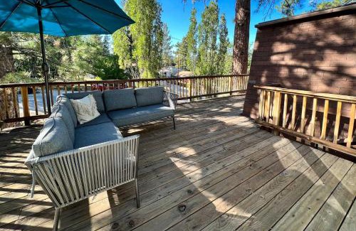 Big Bear Lake Casa | Pet-Friendly Cottage, Walk From Big Bear Village!