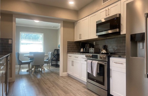 St. Petersburg - Clearwater Casa | Pet-Friendly Downtown Retreat with Firepit & WiFi