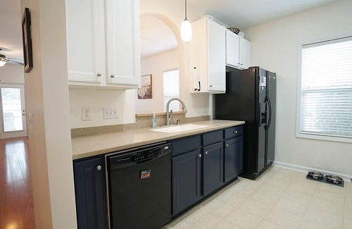 Southwest Raleigh Casa | Pet-friendly End-unit Townhome with Community Pool