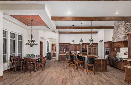 Desert View Village Casa | Pet Friendly, Extravagant North Scottsdale Estate - Theater, Bball and more!