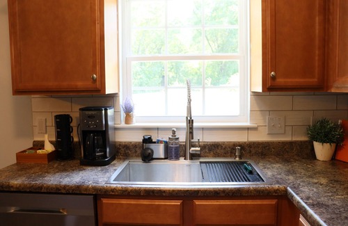 Westgate Casa | Newly Renovated : Minutes from the airport, shopping, and bases