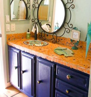 Rainbow CDP Casa | Pet Friendly Fantastic Secluded Cottage with Hot-tub in Rainbow, California