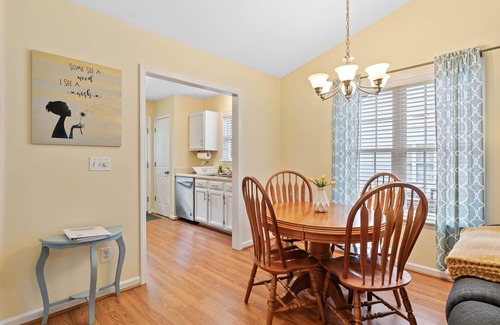 Wake Forest Casa | Pet Friendly * Fenced Yard * Downtown