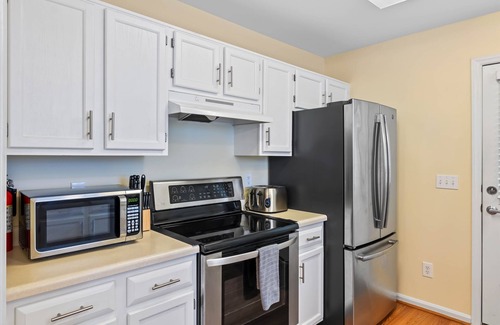 Wake Forest Casa | Pet Friendly * Fenced Yard * Downtown