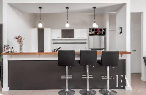 Geelong West Casa | Pet Friendly, Flex Check-In/Out, Australiana Touch