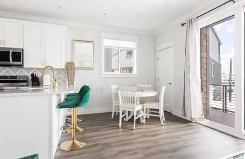 River District Alquiler De Eote | Pet Friendly Floating Villa - Inspiration at The Cove - Downtown Wilmington