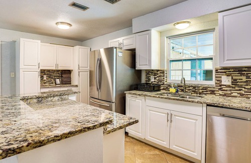 Temple Crest Casa | Pet-Friendly Florida Escape w/ Pool, Deck & Grill!