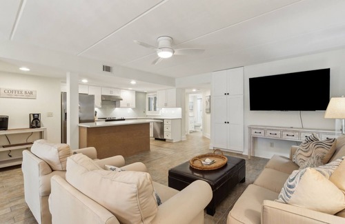 American Beach Condominio | Pet Friendly | Ground Floor Sailmaker Villa | Covered Patio with Pool View