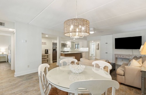 American Beach Condominio | Pet Friendly | Ground Floor Sailmaker Villa | Covered Patio with Pool View