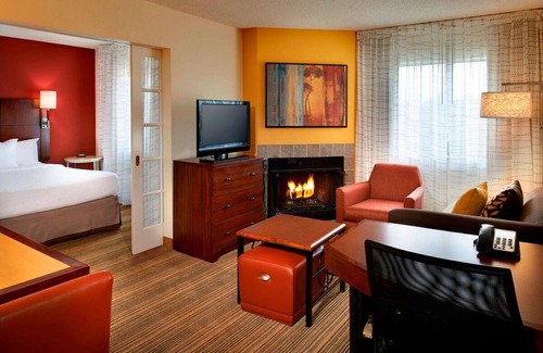 Warren Complejo | Pet-Friendly Haven, Free Breakfast! Comfort Guaranteed, 2 Classy Units!