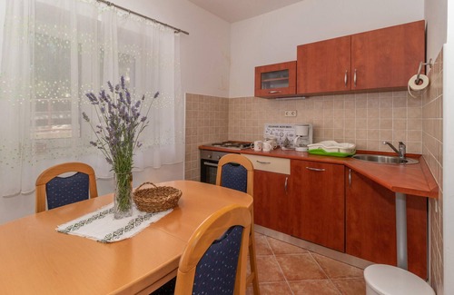 Povile Casa | Casa que admite mascotas en Novi.