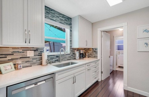 Deerfield Beach Casa | Pet friendly house with a heated pool and hot tub!