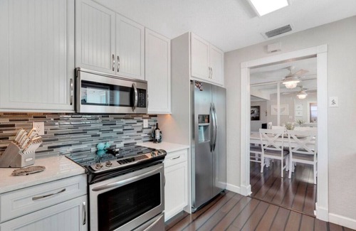 Deerfield Beach Casa | Pet friendly house with a heated pool and hot tub!