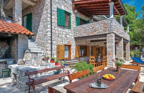 Cove Osibova (Milna) Casa | Casa que admite mascotas en Milna