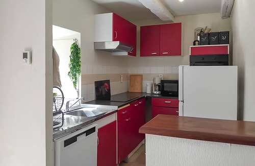 Royeres Casa | Pet friendly home in Royères with WiFi