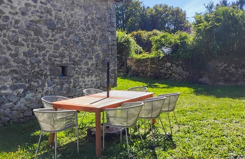 Royeres Casa | Pet friendly home in Royères with WiFi