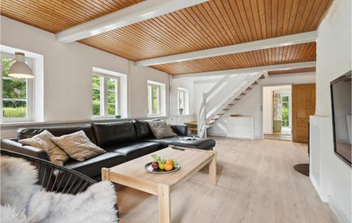 Vejle Casa | Pet Friendly Home In Vejle With Kitchen