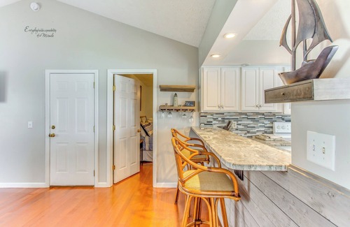 Myrtle Beach Casa | Pet-Friendly Home w/Fire Pit in Myrtle Beach