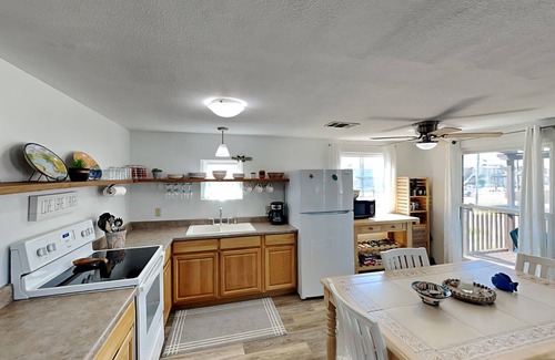 Port Aransas Casa | Pet-friendly home with tons of nearby activities