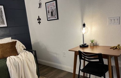 Winter Haven Casa | Pet Friendly Home 2 Miles from Legoland/Peppa Pig Water Park - Privately Fenced