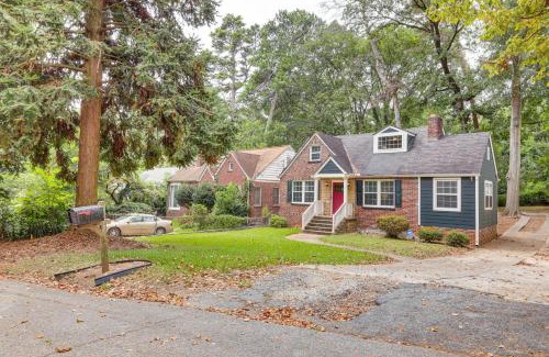 Atlanta Casa | Pet-Friendly Home with Hot Tub in Atlanta!